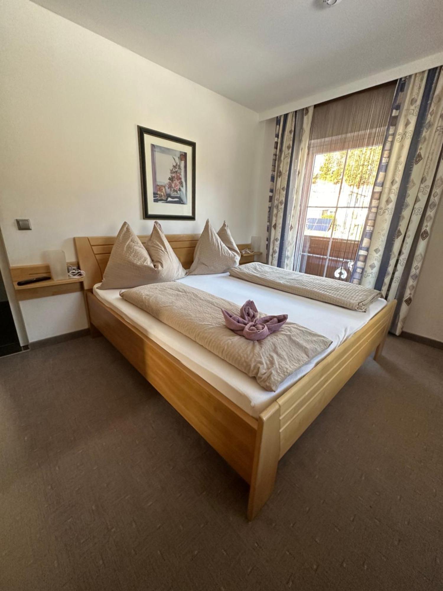 Fruehstueckspension Alpenrose Bed & Breakfast Iselsberg ภายนอก รูปภาพ