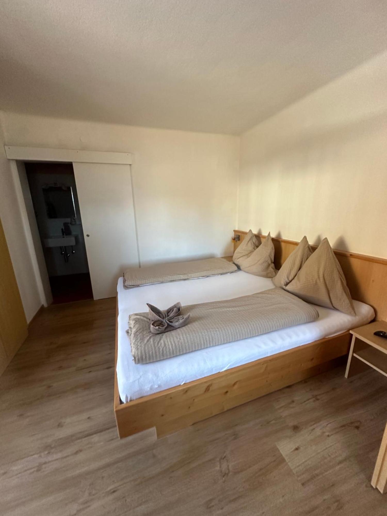 Fruehstueckspension Alpenrose Bed & Breakfast Iselsberg ภายนอก รูปภาพ