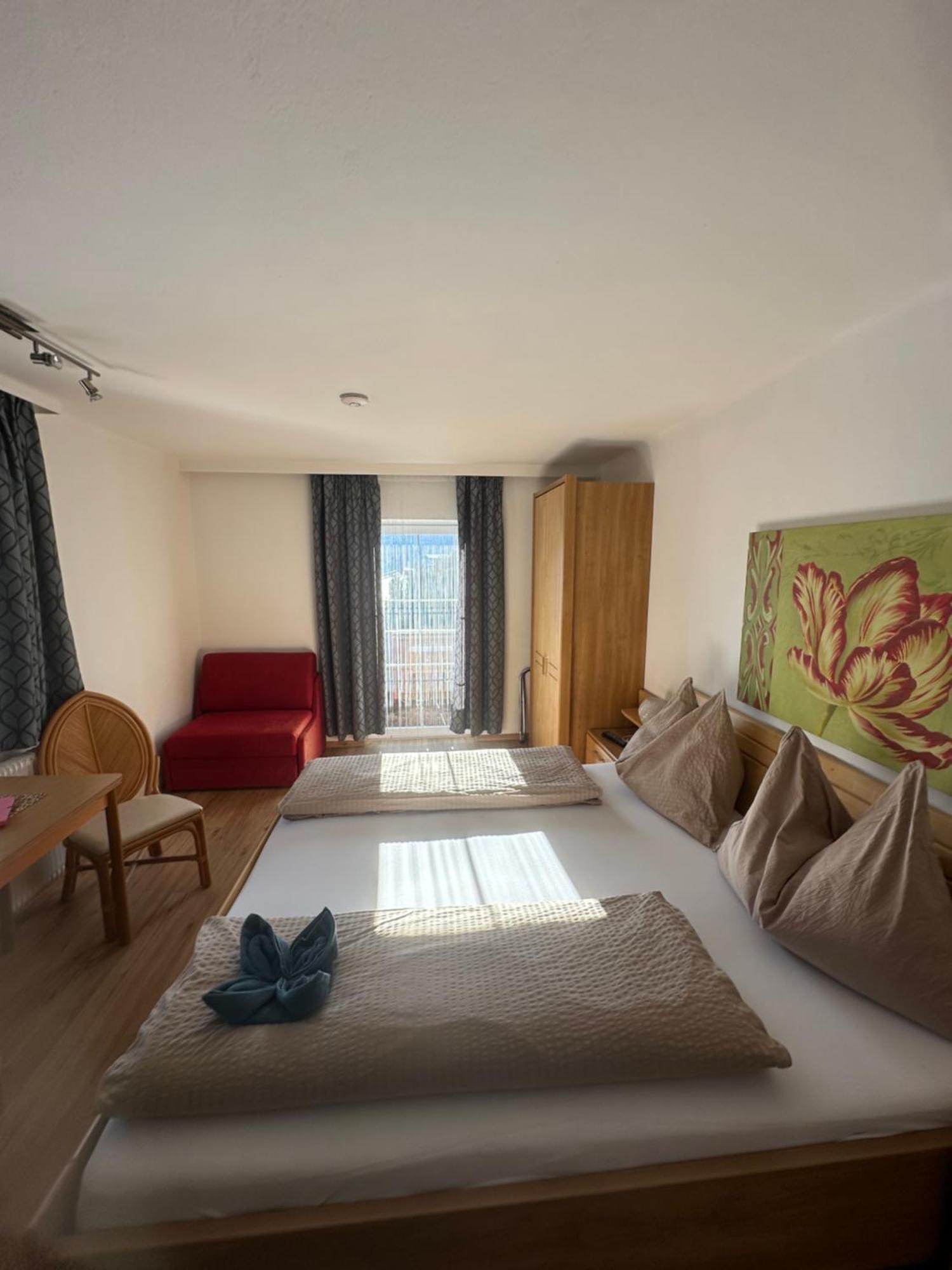 Fruehstueckspension Alpenrose Bed & Breakfast Iselsberg ภายนอก รูปภาพ