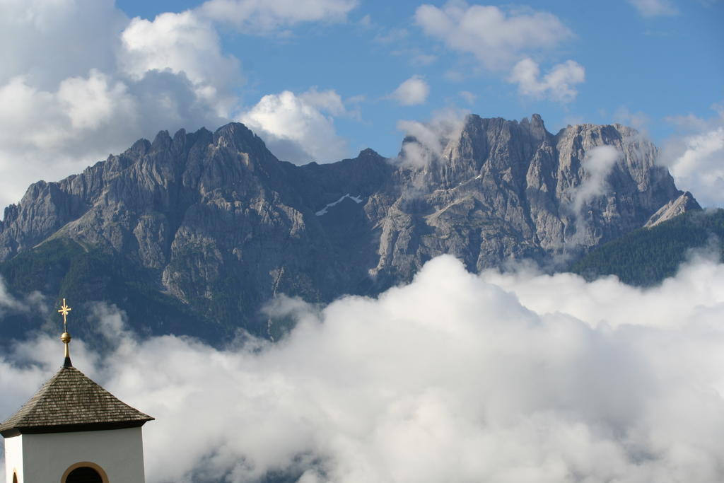 Fruehstueckspension Alpenrose Bed & Breakfast Iselsberg ภายนอก รูปภาพ